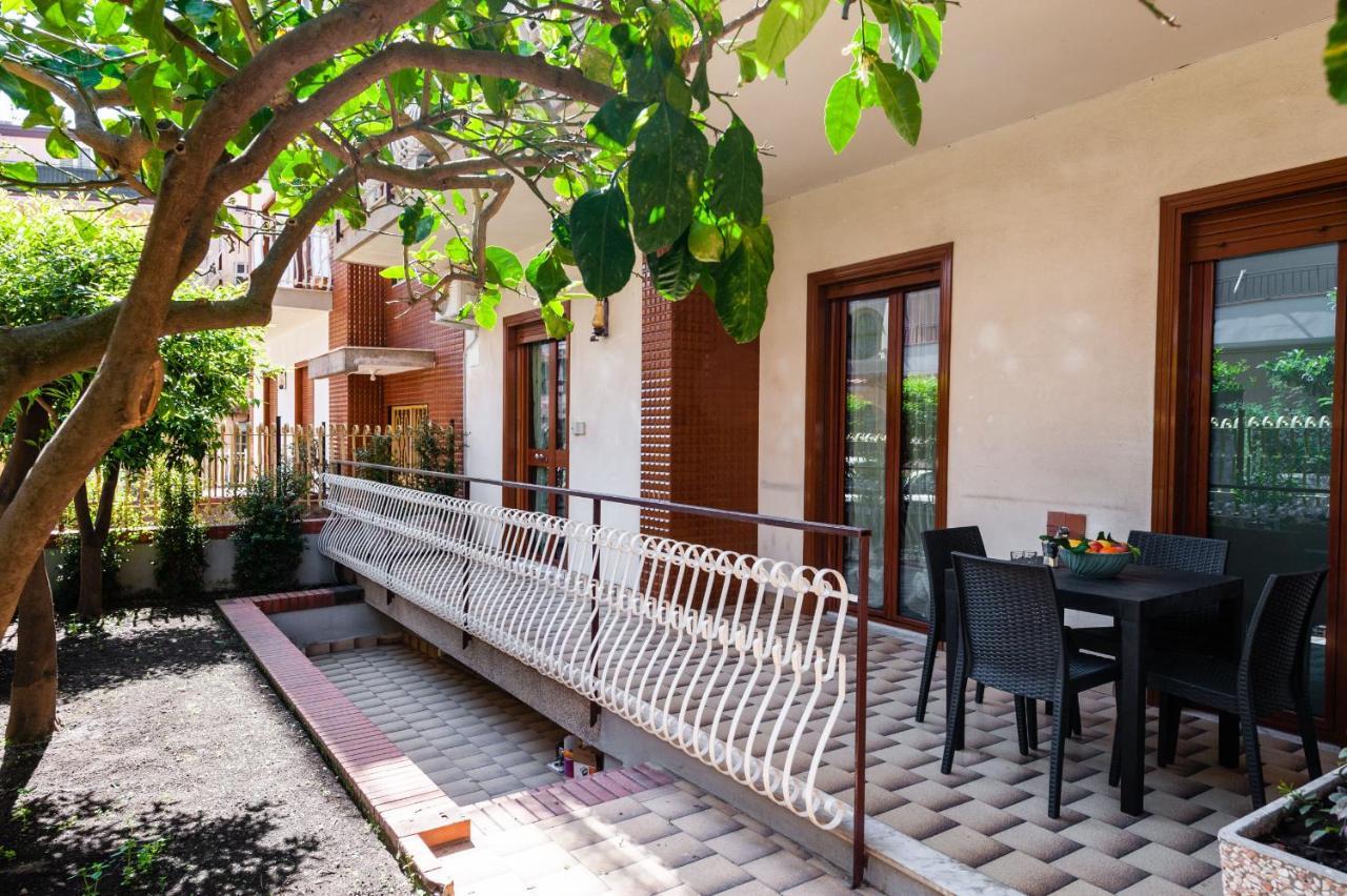 Lemon Tree Apartments By Wonderful Italy Giardini Naxos Luaran gambar