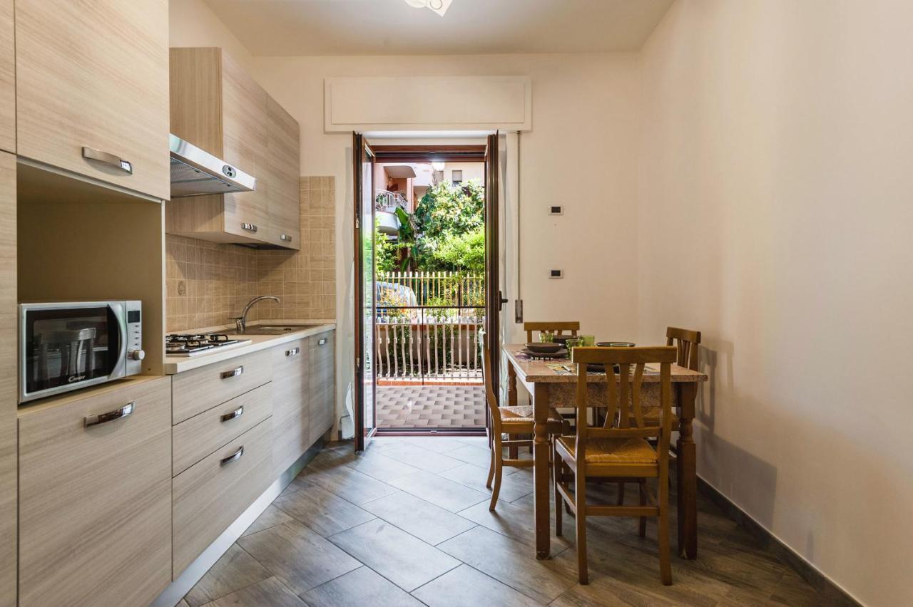 Lemon Tree Apartments By Wonderful Italy Giardini Naxos Luaran gambar